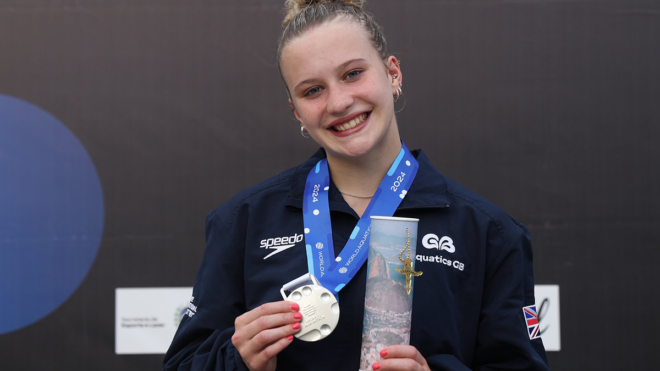 Brilliant Bond wins two medals at World Junior Diving Championships